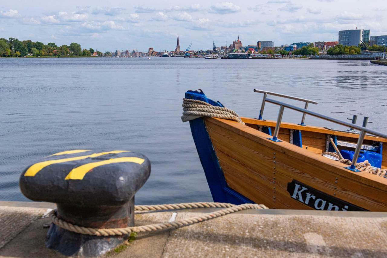 Apartamento "Myharbourfront", Luxurioeses Wohnen An Der Hafenmole Rostock Exterior foto